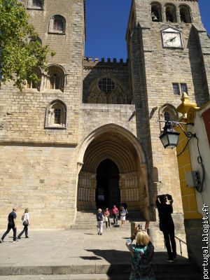 La cathédrale  d'Evora